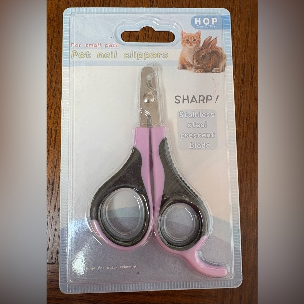 New in Packaging Purple Stainless Steel Small Pet Nail Clippers